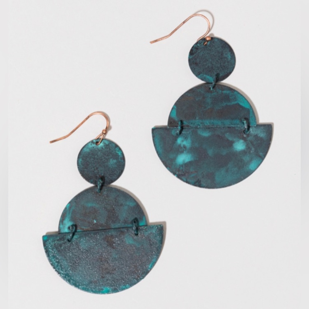 NWT Turquoise Chandelier Earrings